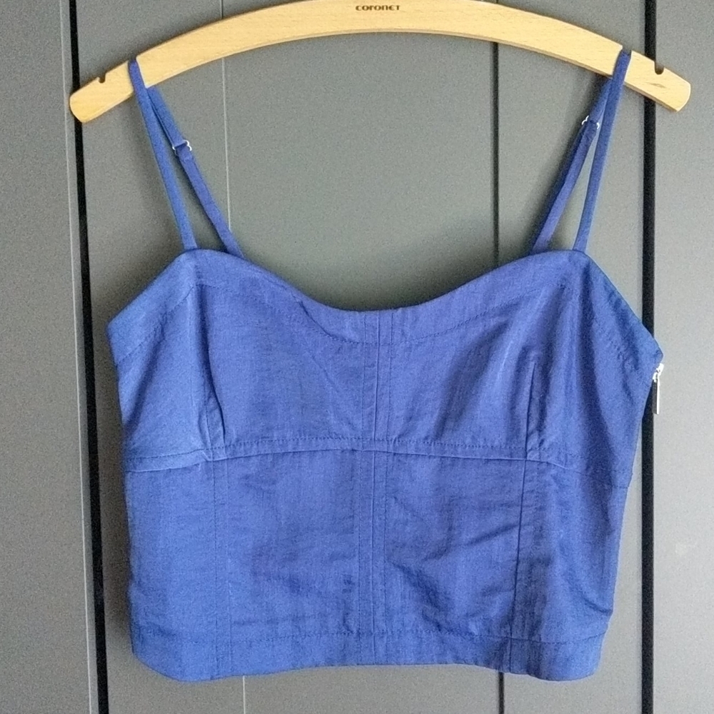 Bebe crop sport top